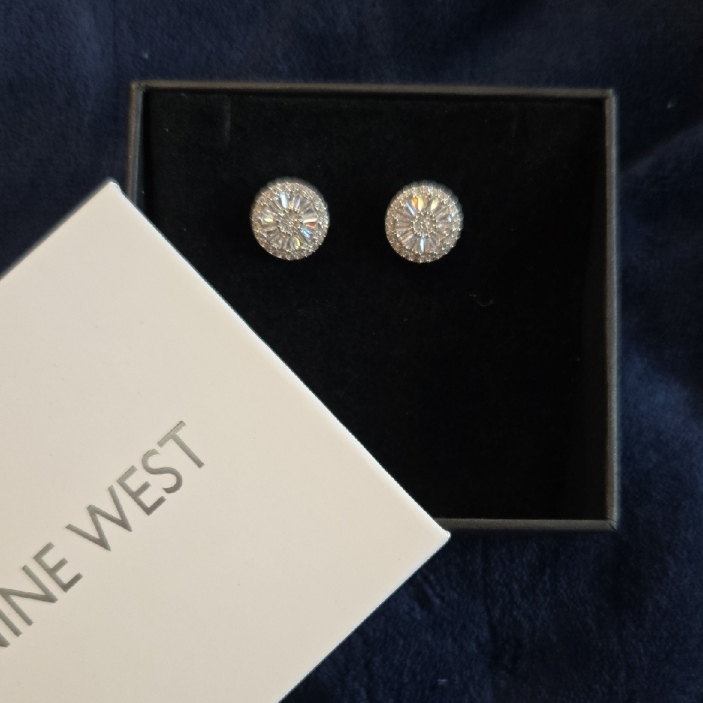 Nine West Silver Crystal Stud Round Earrings